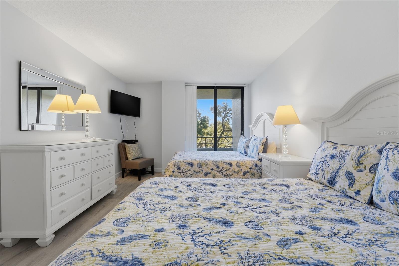 ANCHORAGE - Residential