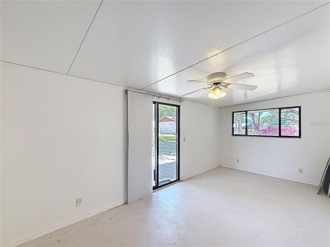 Tiny photo for 975 SE 170th Street, Summerfield, FL 34491 (MLS # G5109667)