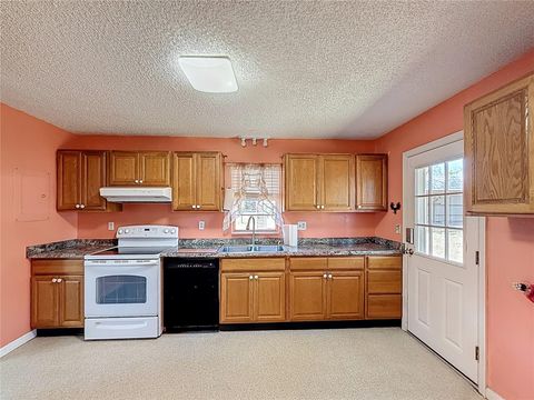 Tiny photo for 975 SE 170th Street, Summerfield, FL 34491 (MLS # G5109667)