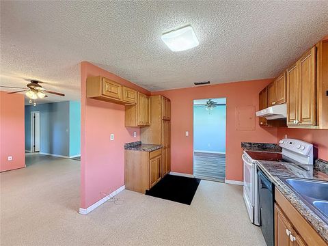 Tiny photo for 975 SE 170th Street, Summerfield, FL 34491 (MLS # G5109667)