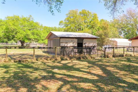 Tiny photo for 975 SE 170th Street, Summerfield, FL 34491 (MLS # G5109667)