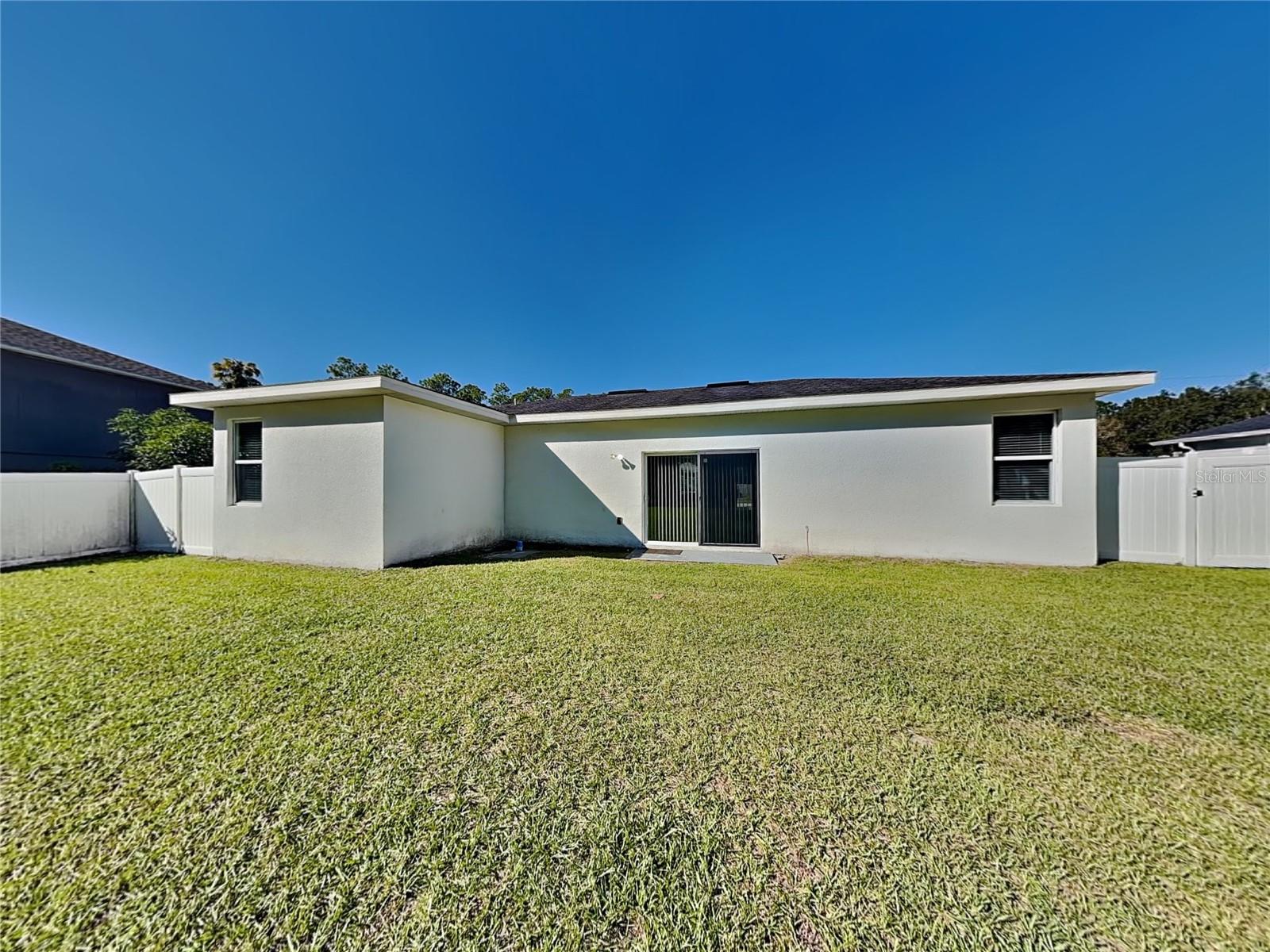 DELTONA LAKES UNIT 35 - Residential Lease
