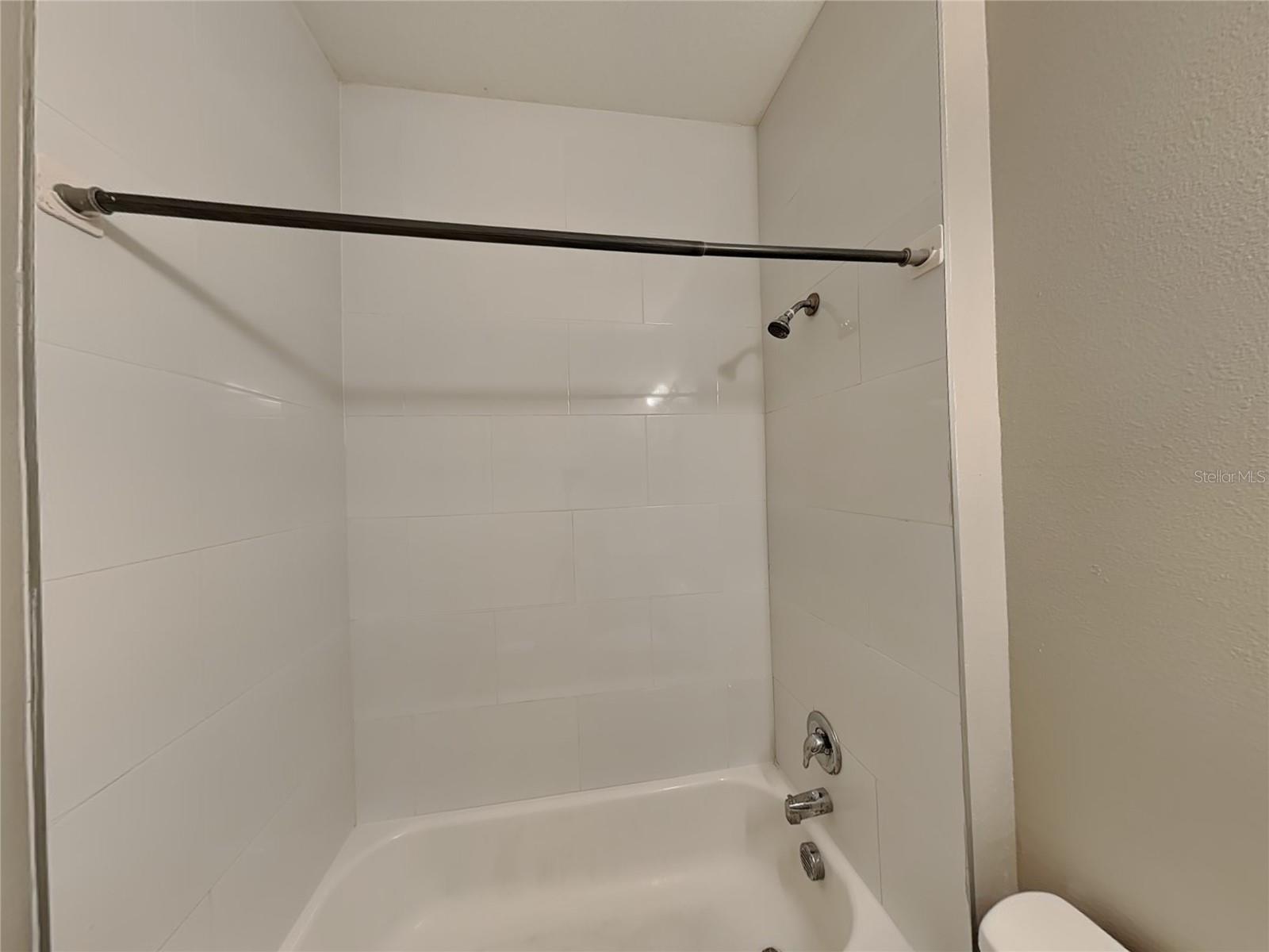 DELTONA LAKES UNIT 35 - Residential Lease