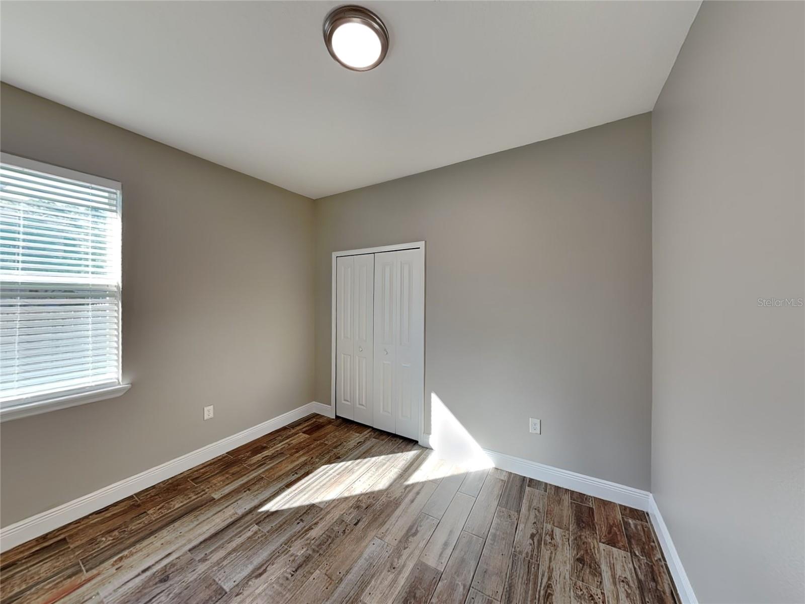 DELTONA LAKES UNIT 35 - Residential Lease