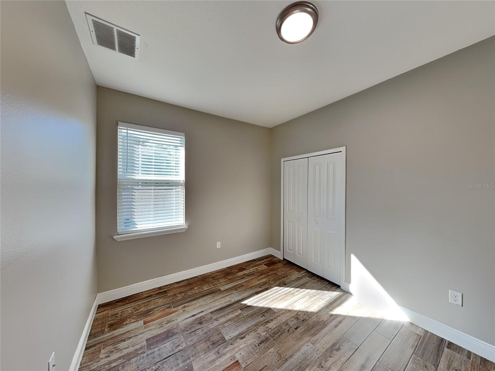 DELTONA LAKES UNIT 35 - Residential Lease