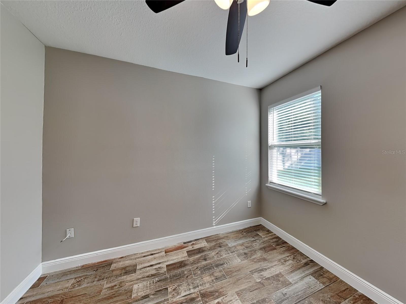 DELTONA LAKES UNIT 35 - Residential Lease