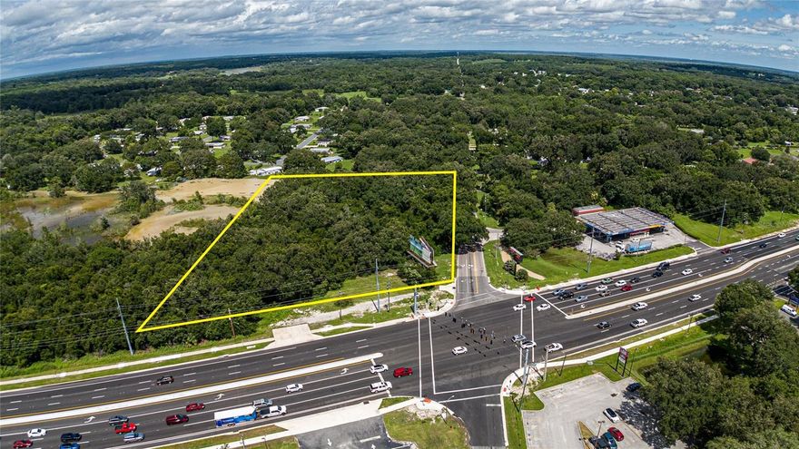 Offering is a Huge Opportunity  for a significant lighted corner on US Hwy 441 / 27 in Lady Lake - The Villages area. Site is a 3.98+/- Acre corner at a busy signal light for US Hwy 441 /27 and Griffin View Dr. Property is zoned HC / Heavy Commercial, Town of Lady Lake, city utilities available, double sided billboard, superior visibility with easy access and over 400' FT+/- of US Hwy 441 /27 frontage. Minutes from The Villages, which is the largest retirement community in the US with 150,000+ residents and still growing! This Central Florida site is just over an hour to Orlando, and a short drive to I-75, and Florida's Turnpike. All information is believed accurate and correct but not guaranteed or warranted and subject to change without notice.