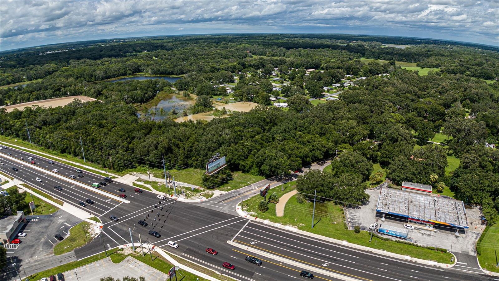 353 S US HWY 27/441