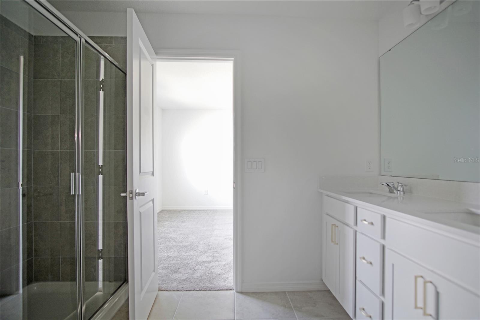 SILVERLAKE PH 1 - Residential Lease