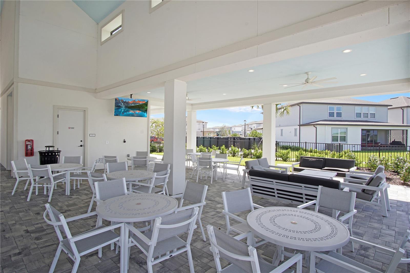 SILVERLAKE PH 1 - Residential Lease