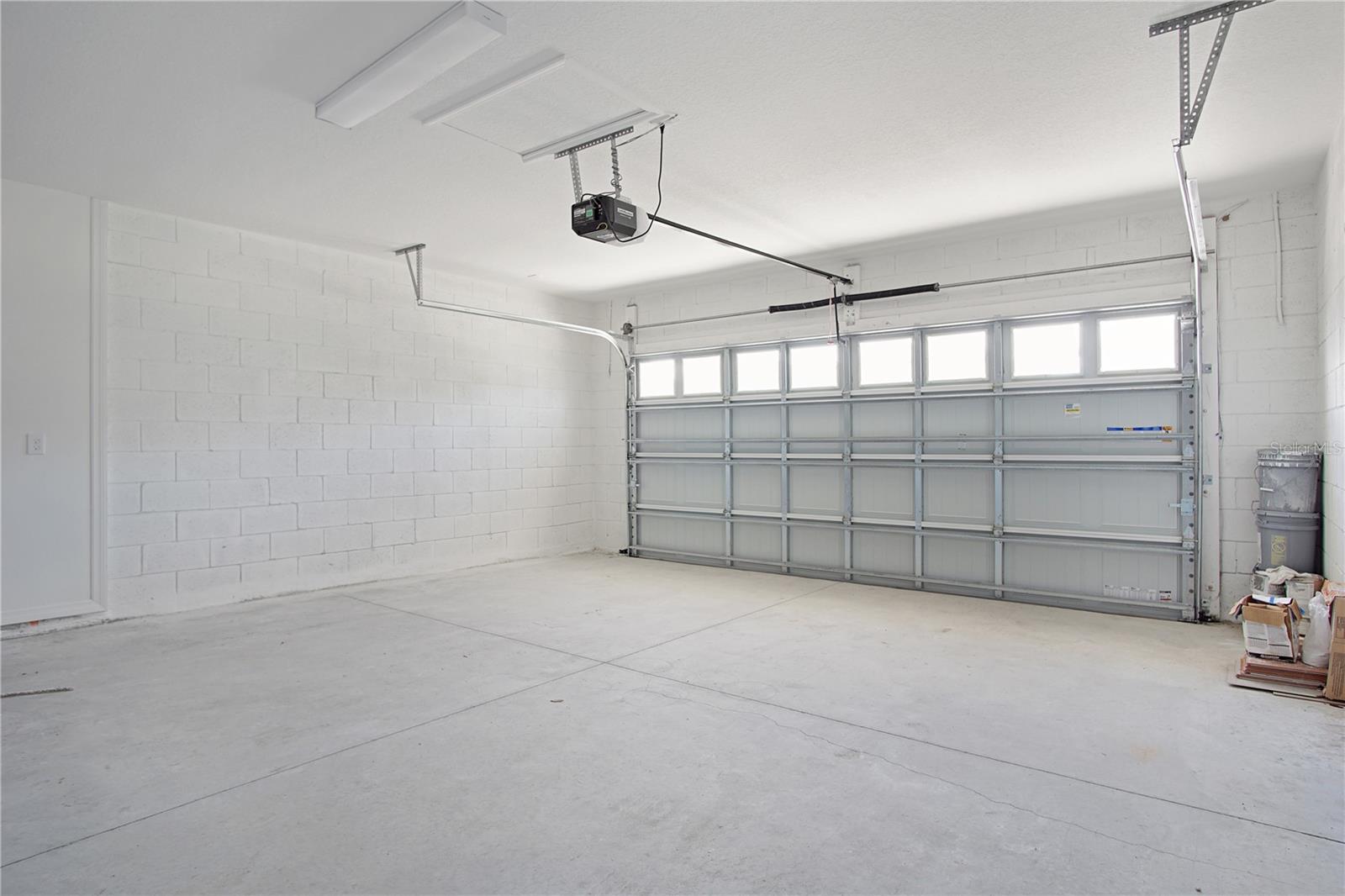 SILVERLAKE PH 1 - Residential Lease