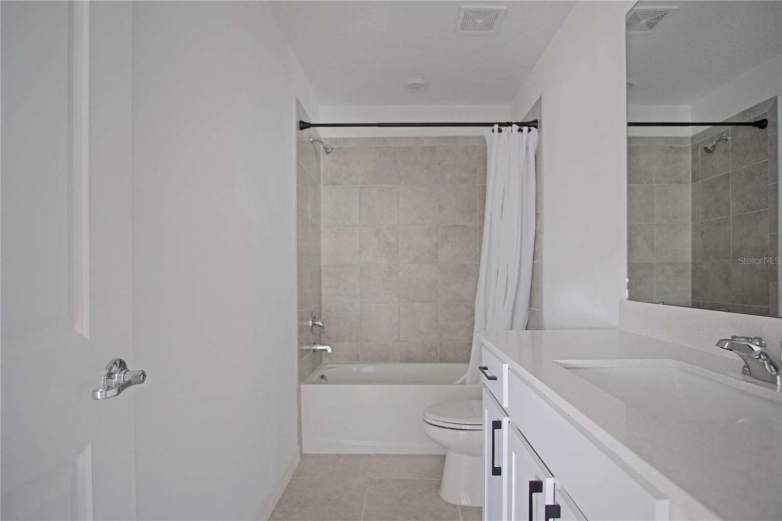 SILVERLAKE PH 1 - Residential Lease