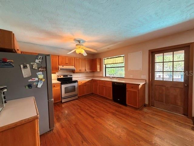 4944 MIDNIGHT LANE
