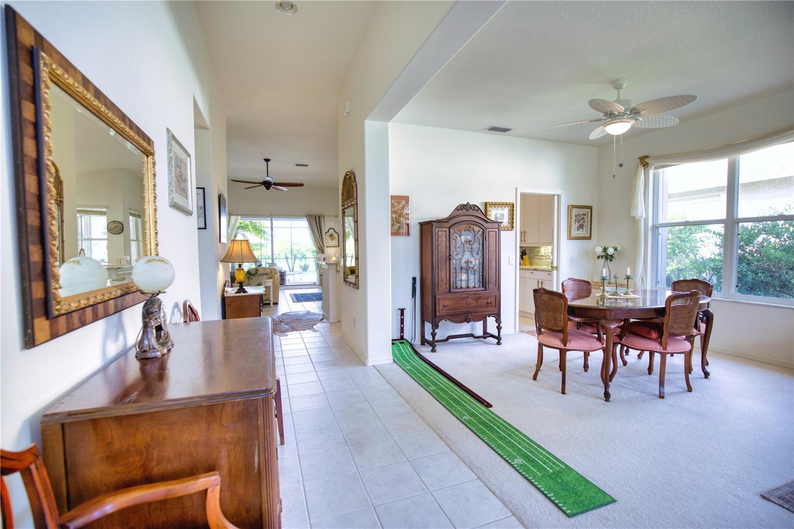 PELICAN POINTE GOLF & COUNTRY CLUB - Residential Lease