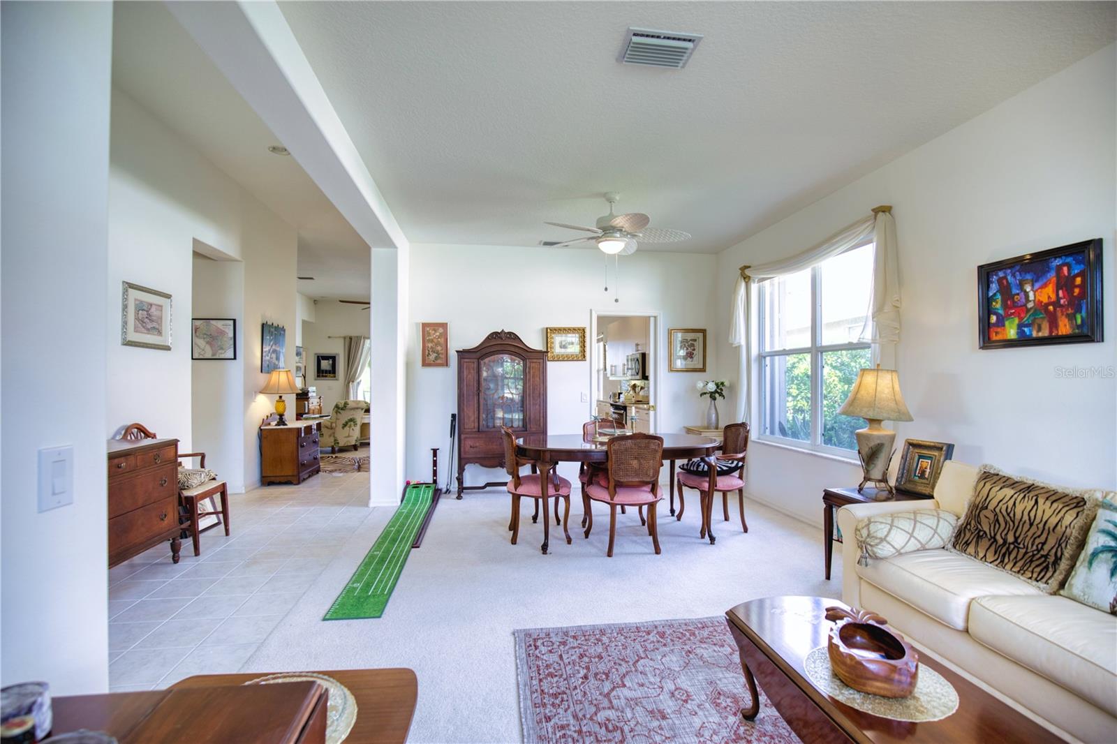 PELICAN POINTE GOLF & COUNTRY CLUB - Residential Lease