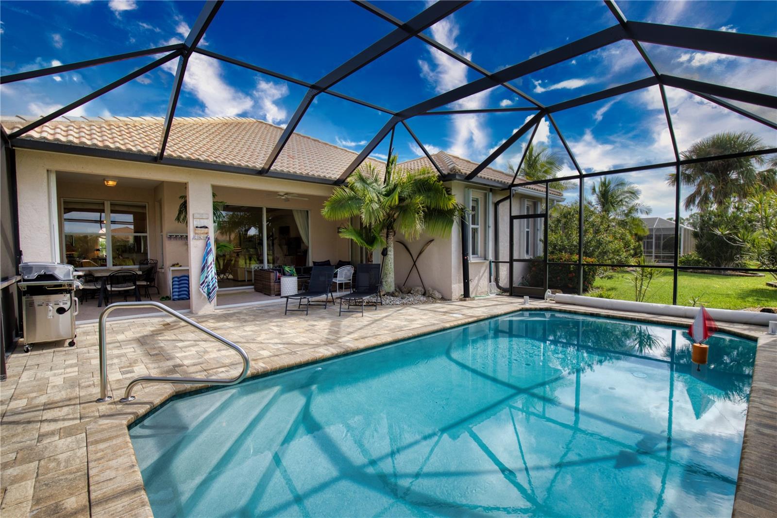 PELICAN POINTE GOLF & COUNTRY CLUB - Residential Lease