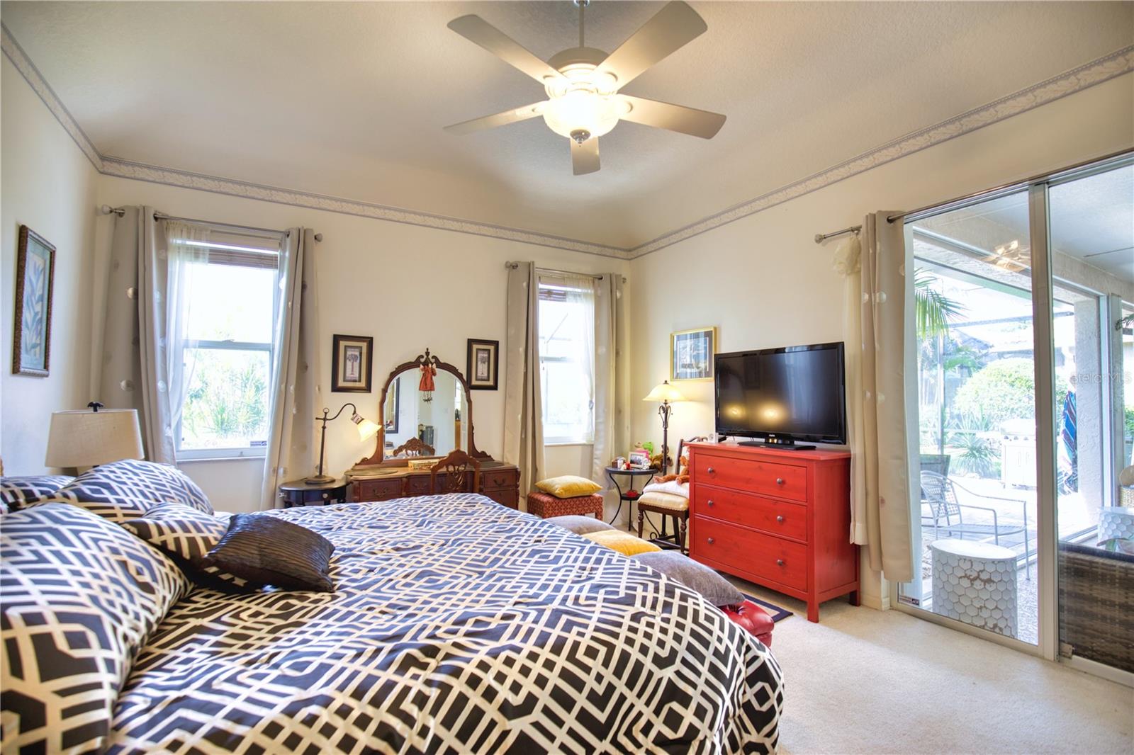 PELICAN POINTE GOLF & COUNTRY CLUB - Residential Lease