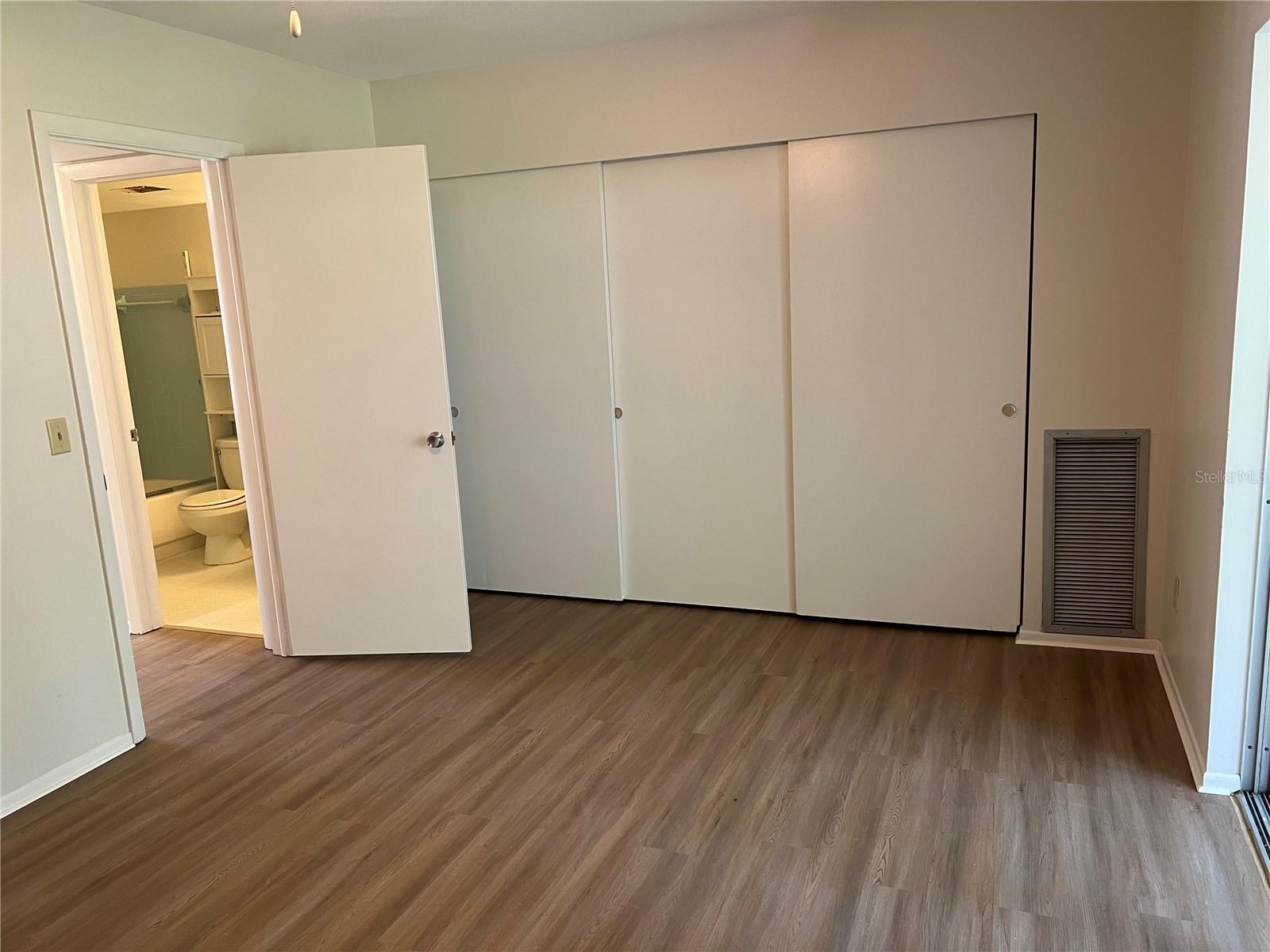 ON TOP OF THE WORLD - Residential Lease