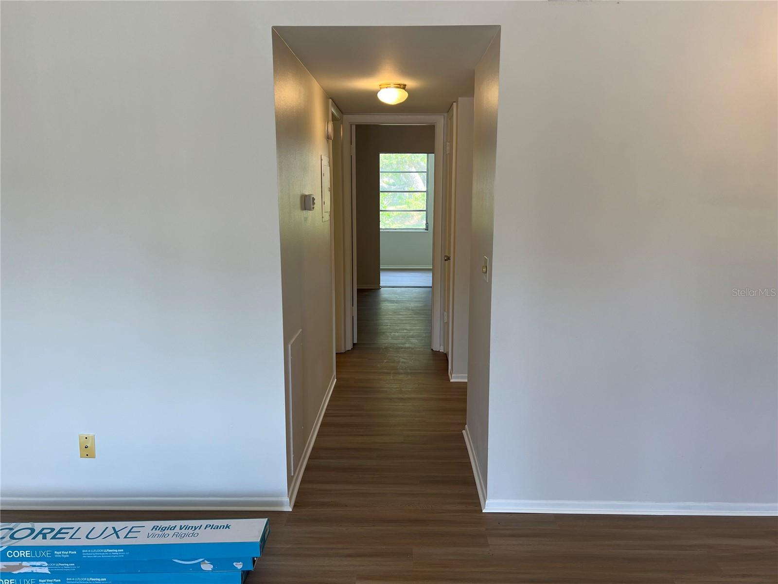 ON TOP OF THE WORLD - Residential Lease