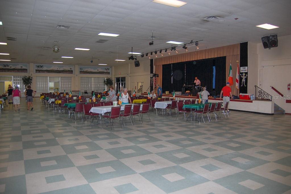 ON TOP OF THE WORLD - Residential Lease