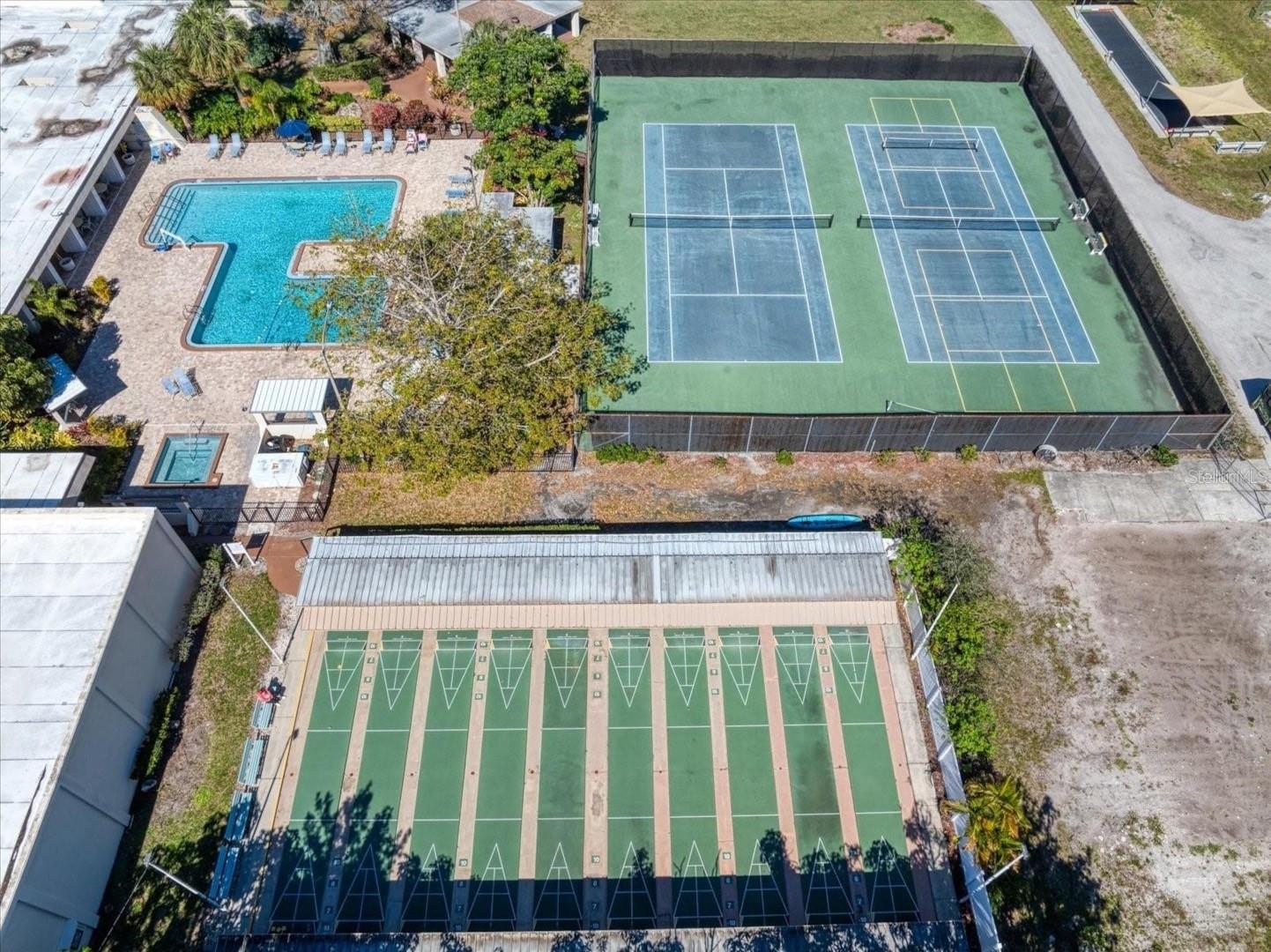 ON TOP OF THE WORLD - Residential Lease