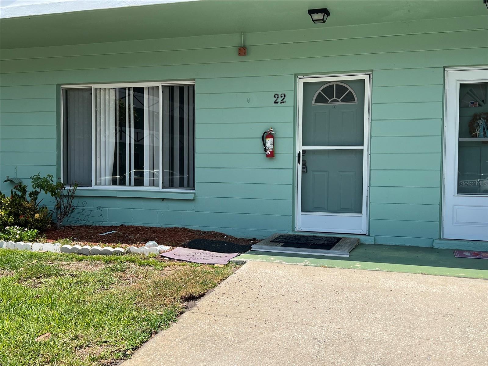 ON TOP OF THE WORLD - Residential Lease