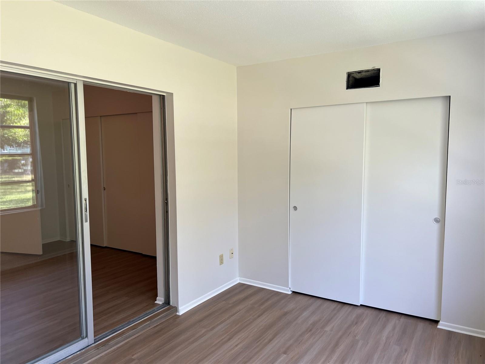 ON TOP OF THE WORLD - Residential Lease