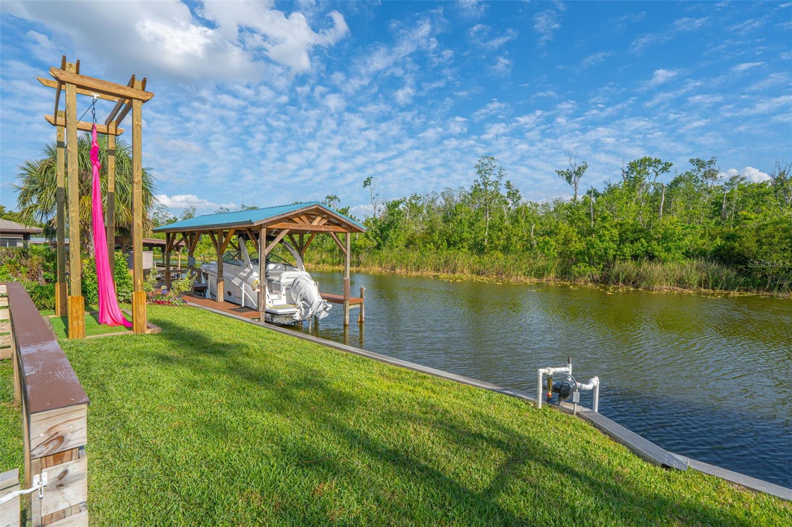 LAKE HARRIS SHORES UNIT 02 - Residential