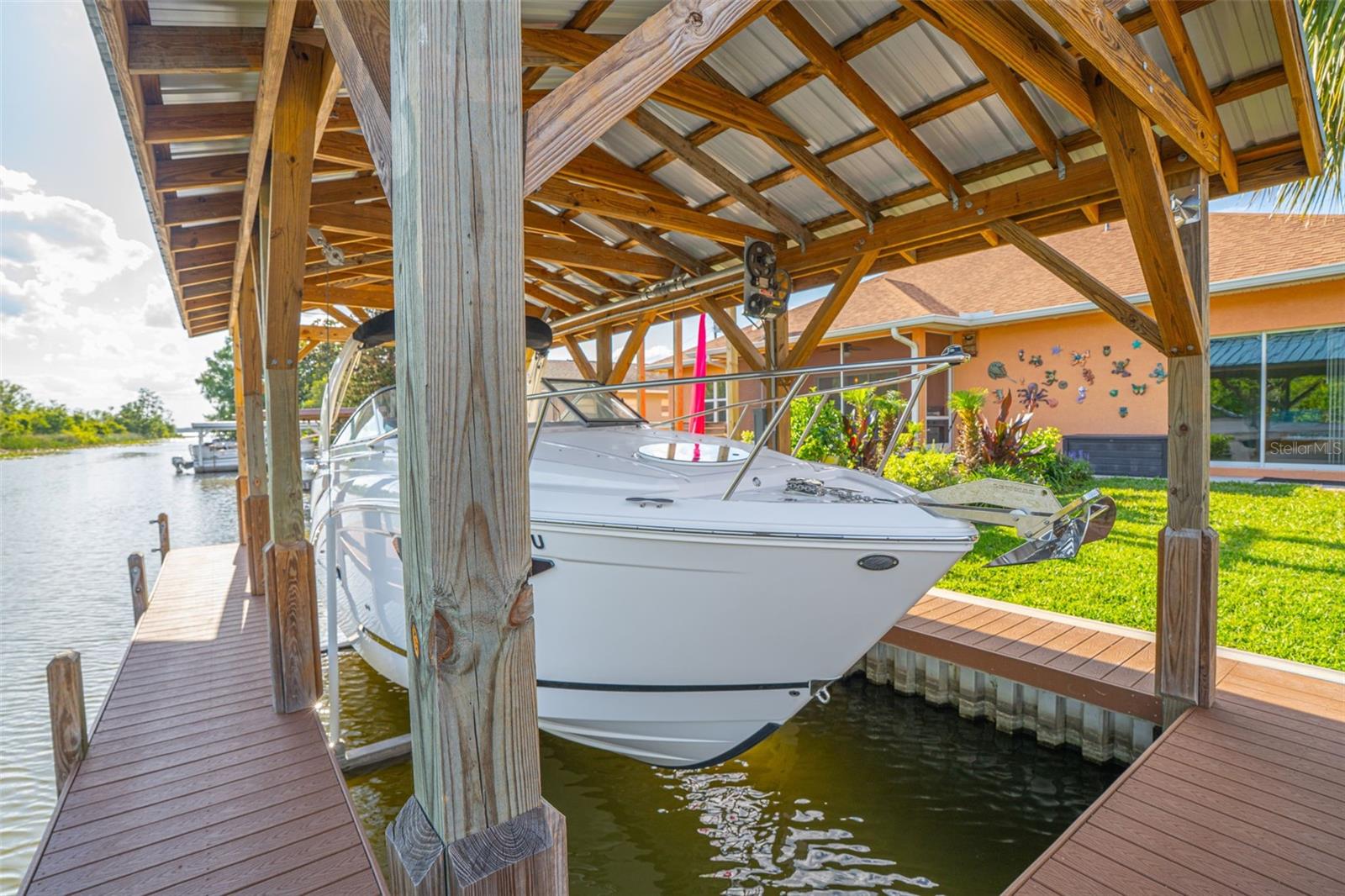 LAKE HARRIS SHORES UNIT 02 - Residential