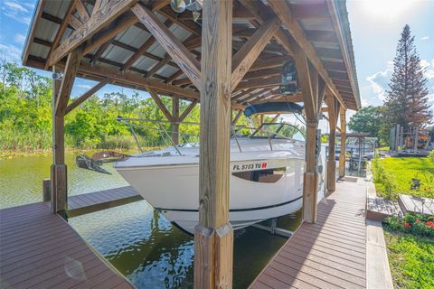 Tiny photo for 13334 Country Club Drive, Tavares, FL 32778 (MLS # G5112037)