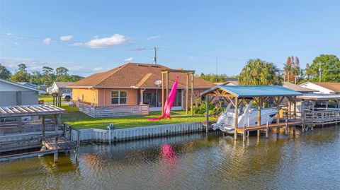 Tiny photo for 13334 Country Club Drive, Tavares, FL 32778 (MLS # G5112037)