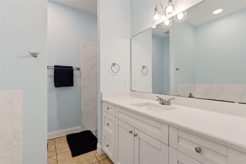 Tiny photo for 13334 Country Club Drive, Tavares, FL 32778 (MLS # G5112037)