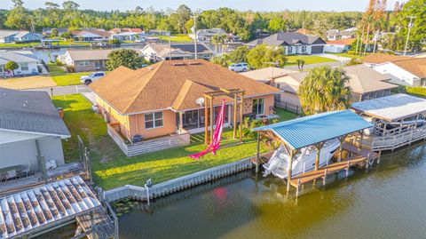 Tiny photo for 13334 Country Club Drive, Tavares, FL 32778 (MLS # G5112037)