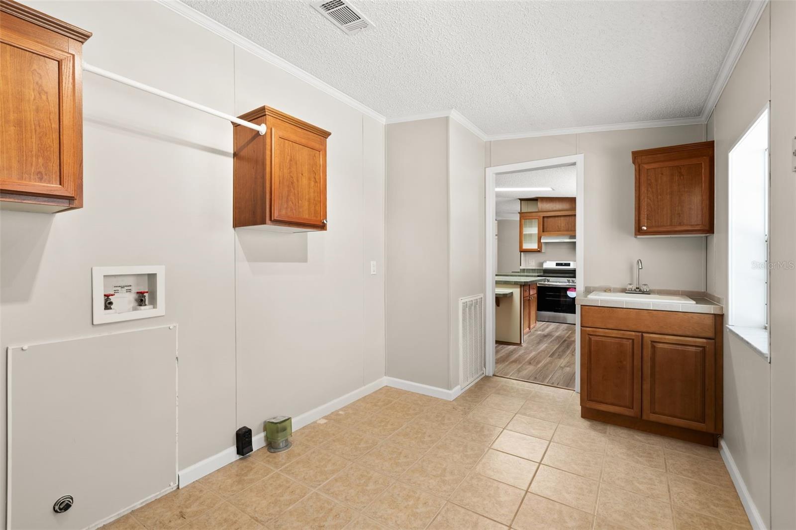 B & R SUB - Residential