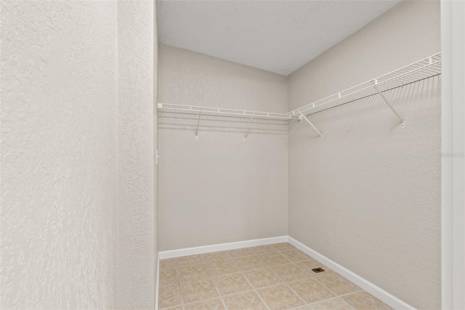 B & R SUB - Residential