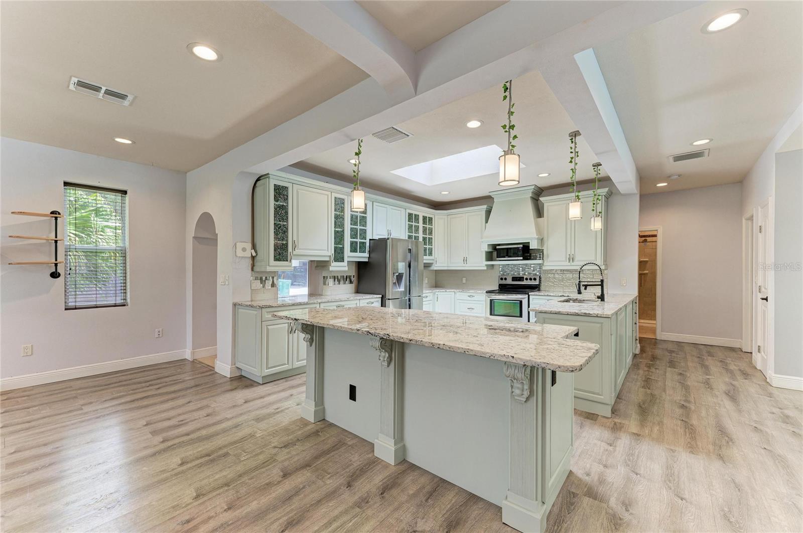 1712 4TH STREET W, PALMETTO, FL, 34221 2 1712 4TH STREET W