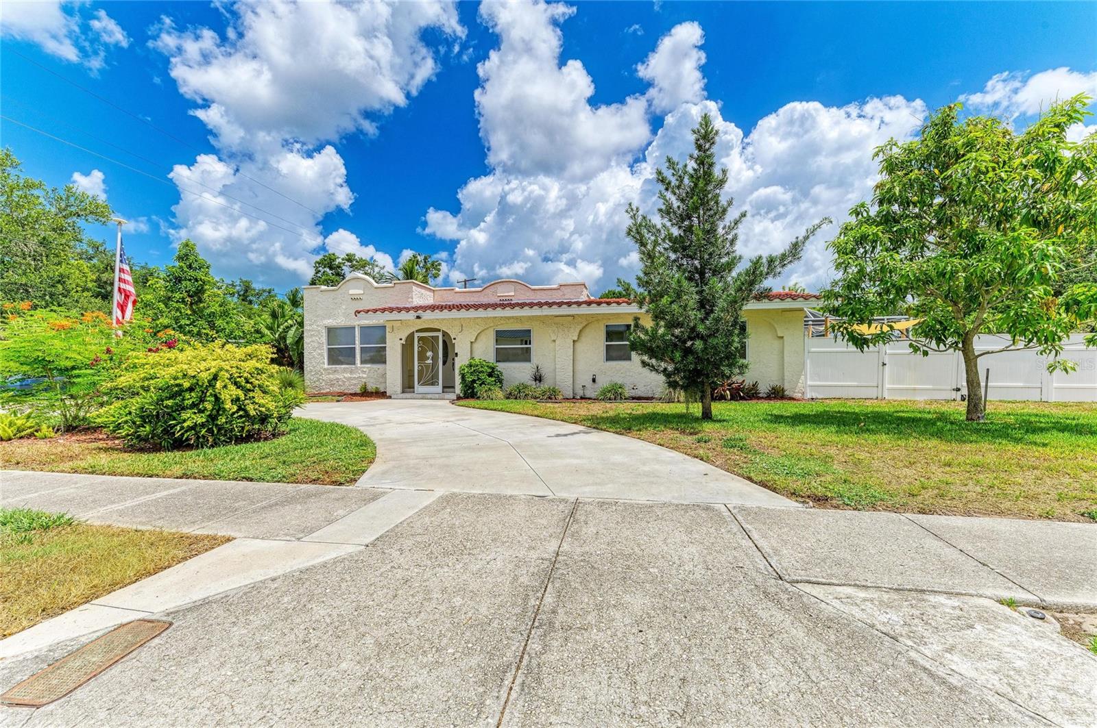 1712 4TH STREET W