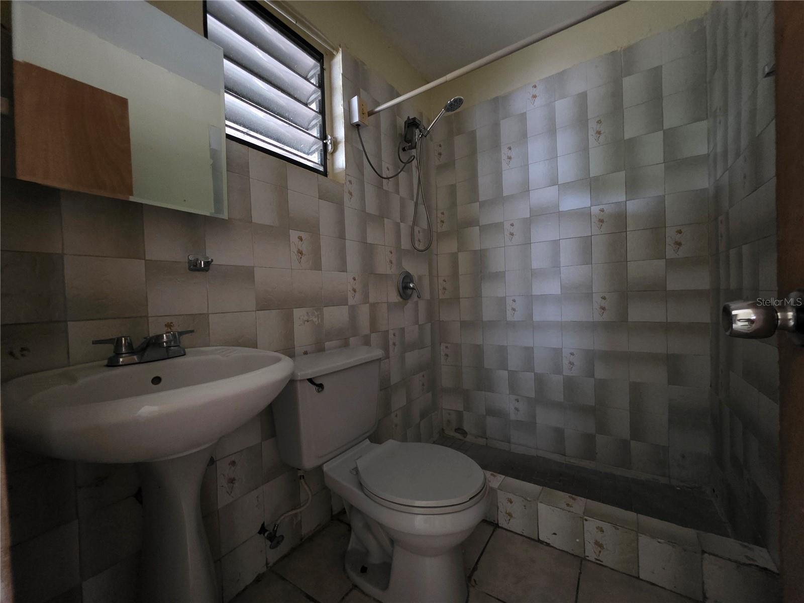 BO. SABANA SECA - Residential