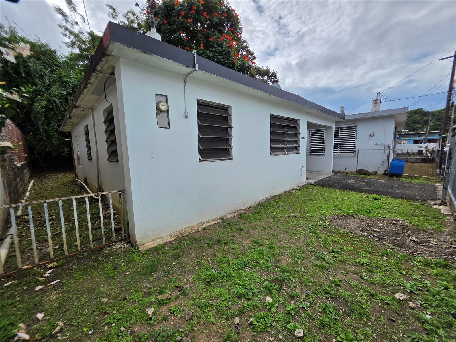 BO. SABANA SECA - Residential