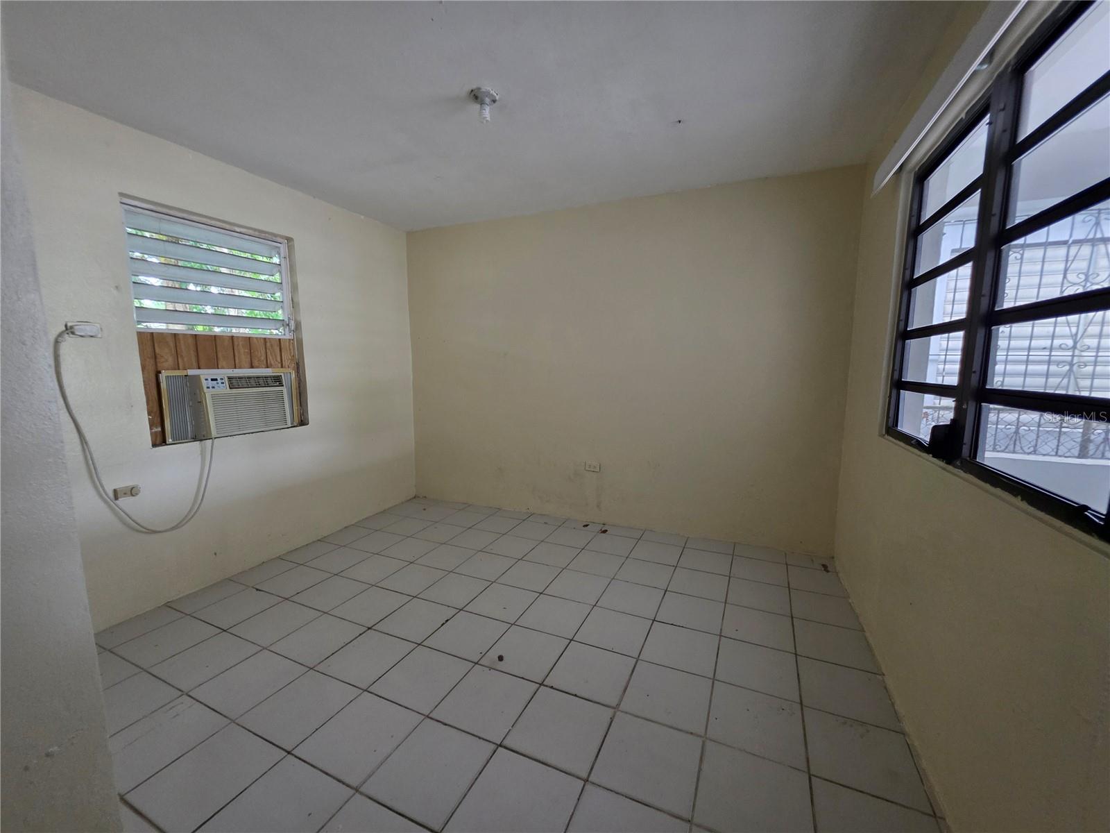 BO. SABANA SECA - Residential