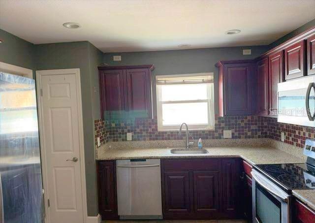 Search 2 32911 FOREST AVENUE