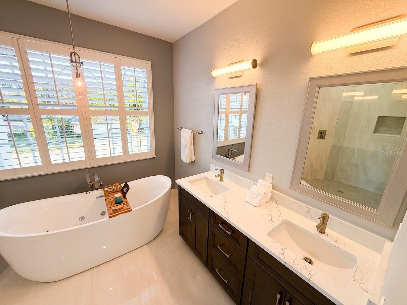 RIVER WATCH - Residential