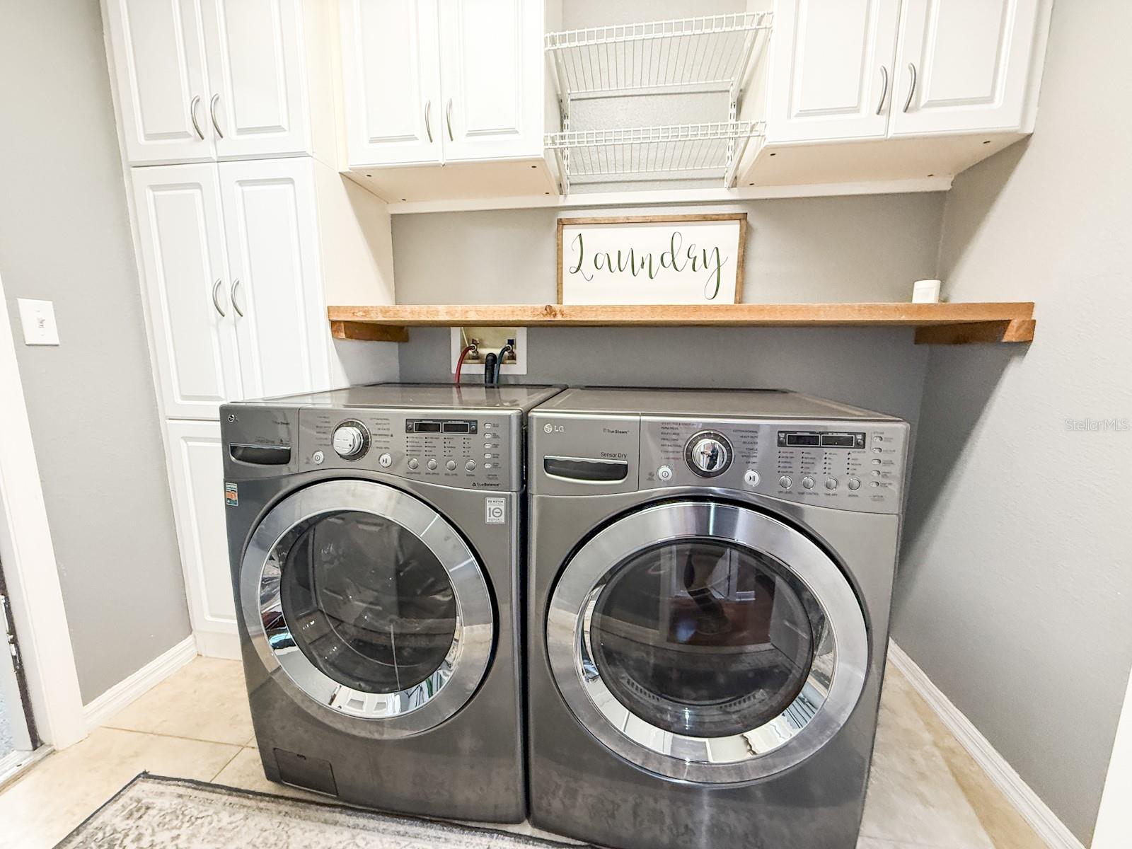 RIVER WATCH - Residential