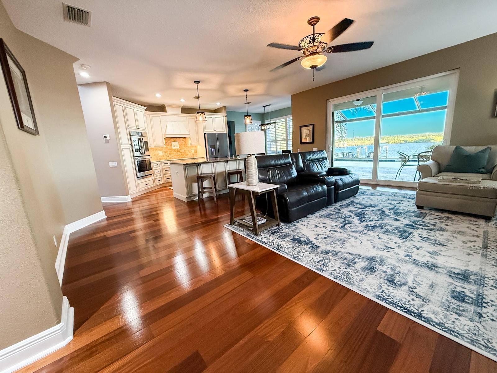 RIVER WATCH - Residential