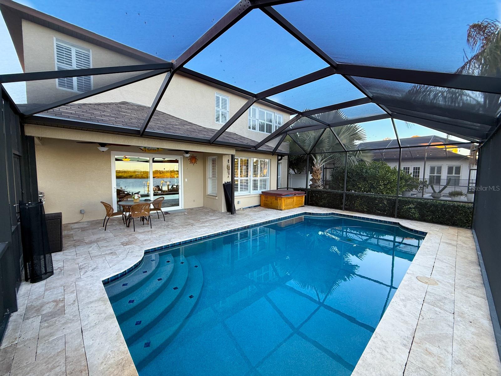 RIVER WATCH - Residential