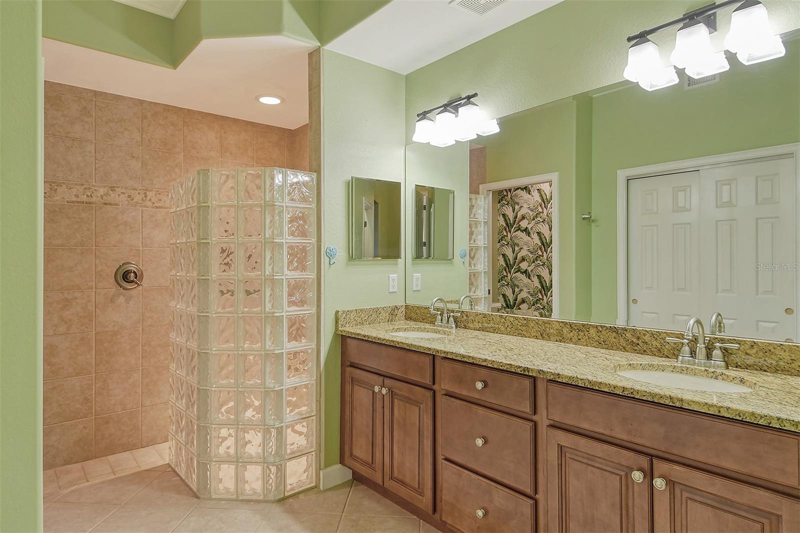 VENETIAN GOLF & RIVER CLUB - Residential