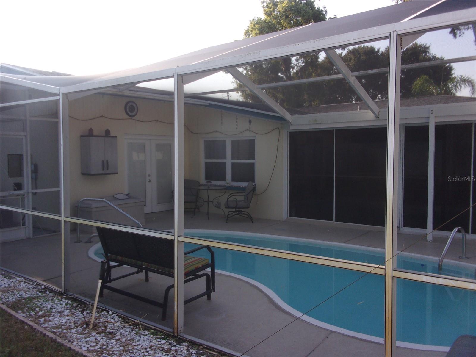 SUNSHINE GROVES - Residential Lease