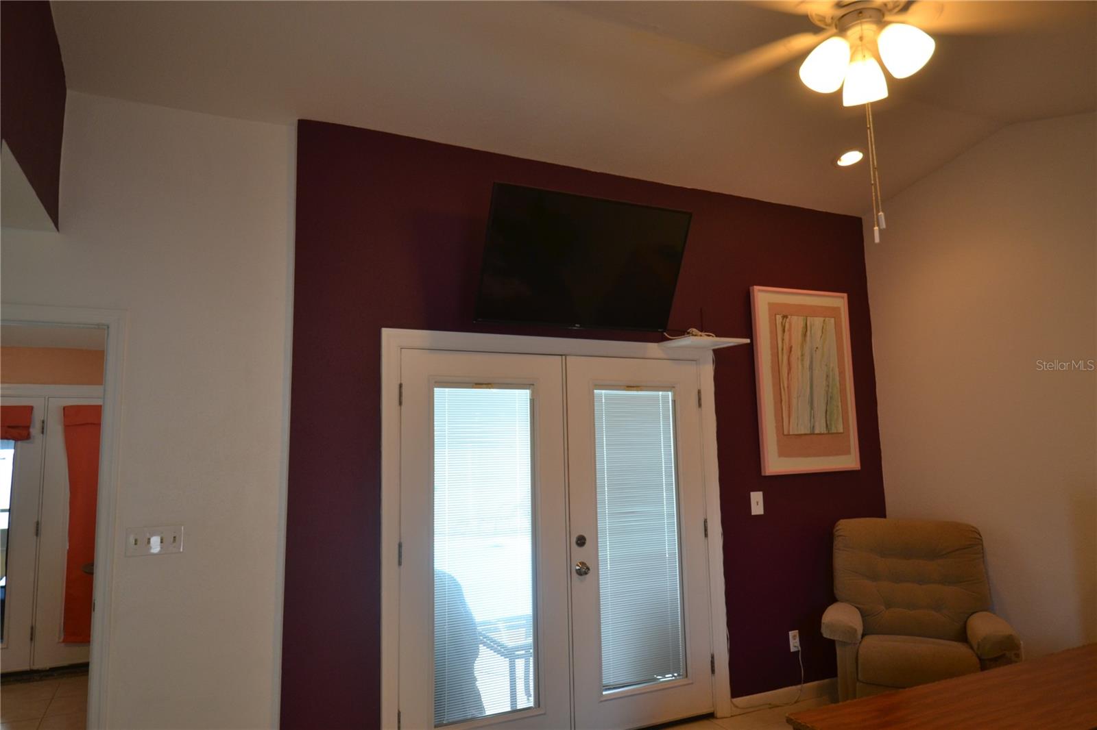 SUNSHINE GROVES - Residential Lease