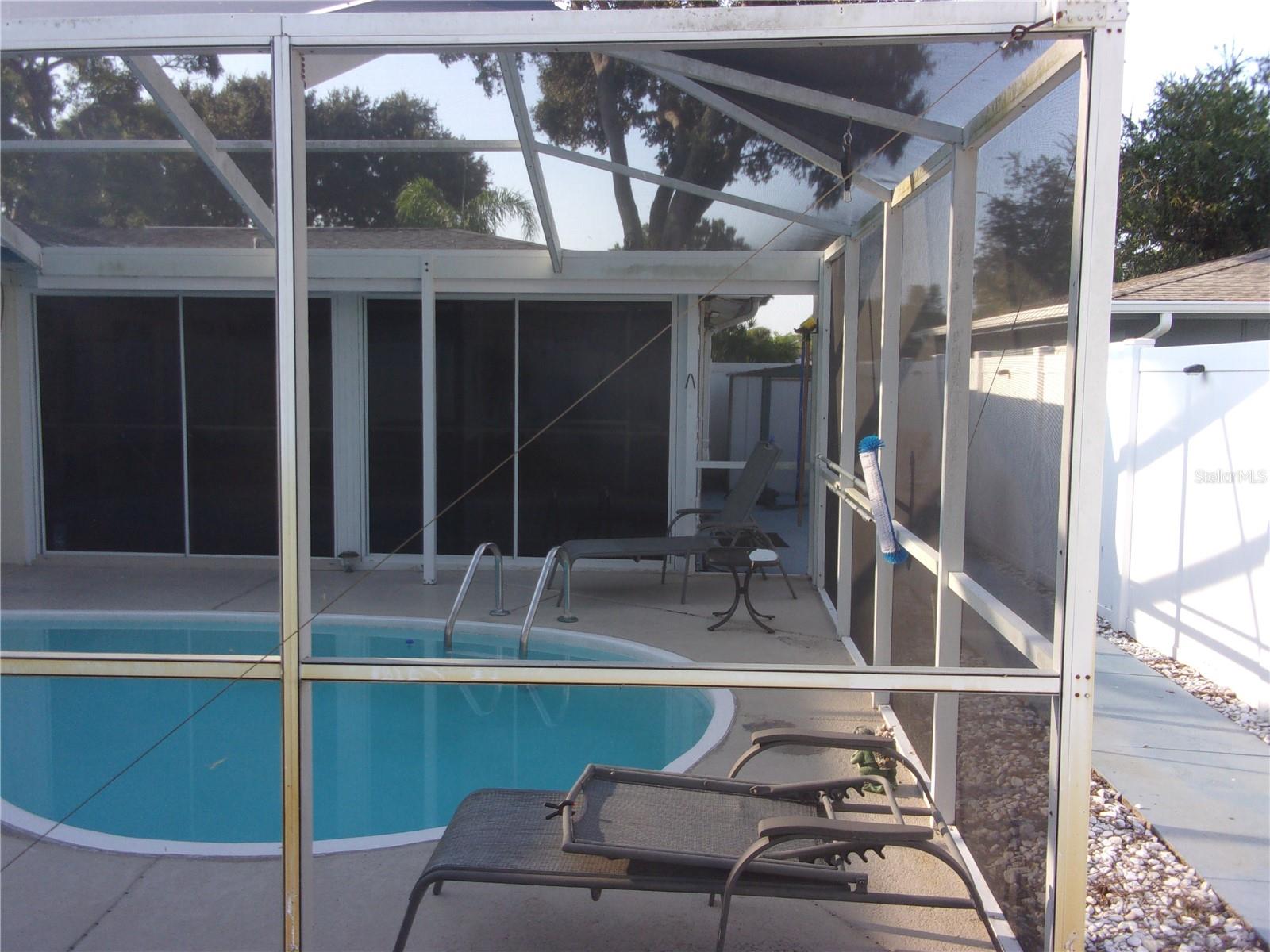 SUNSHINE GROVES - Residential Lease