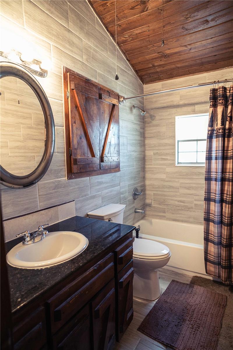 PLAZA SUB - Residential